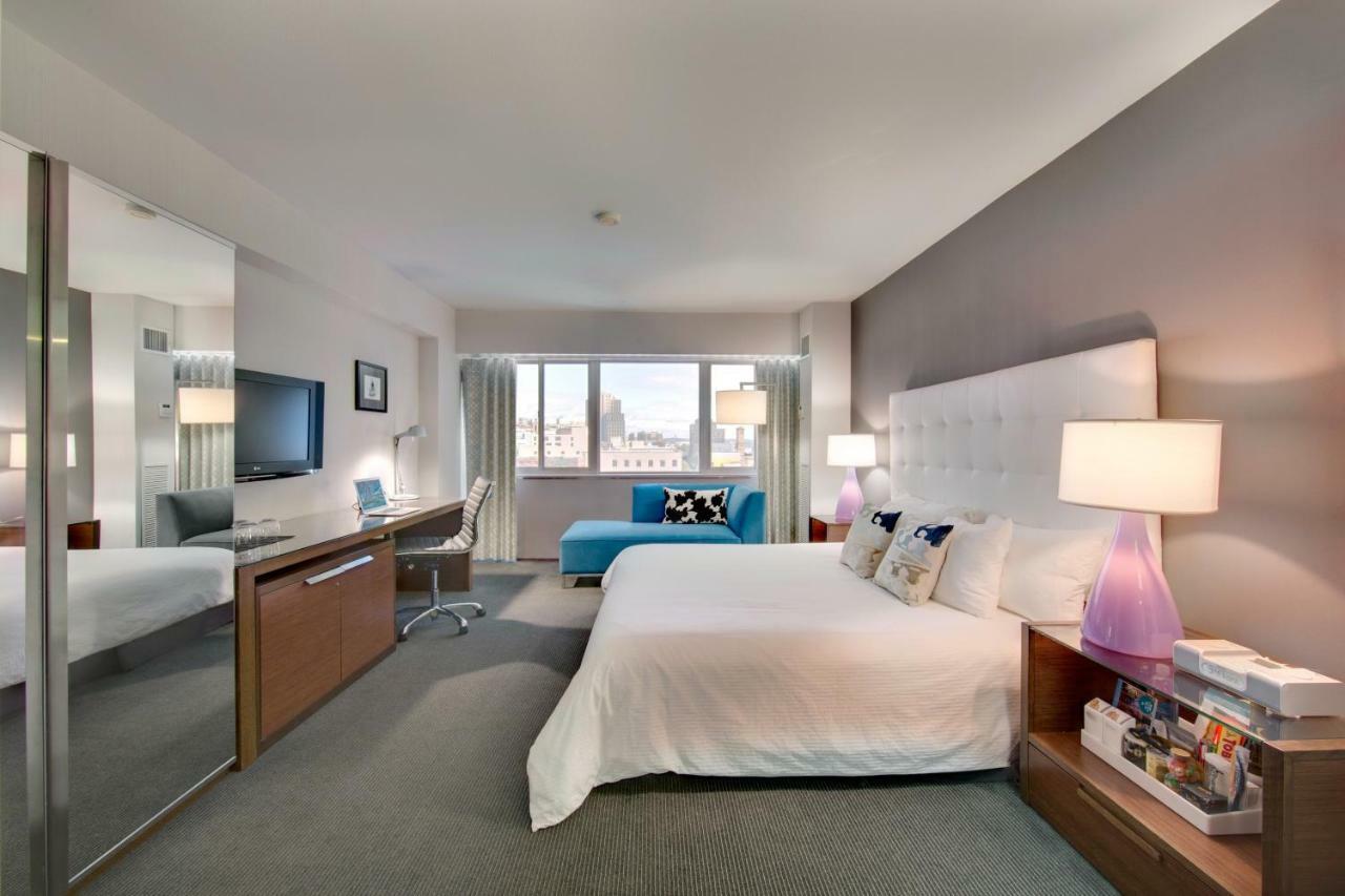 Hotel Murano Tacoma Exterior photo A room at the Hotel Commonwealth
