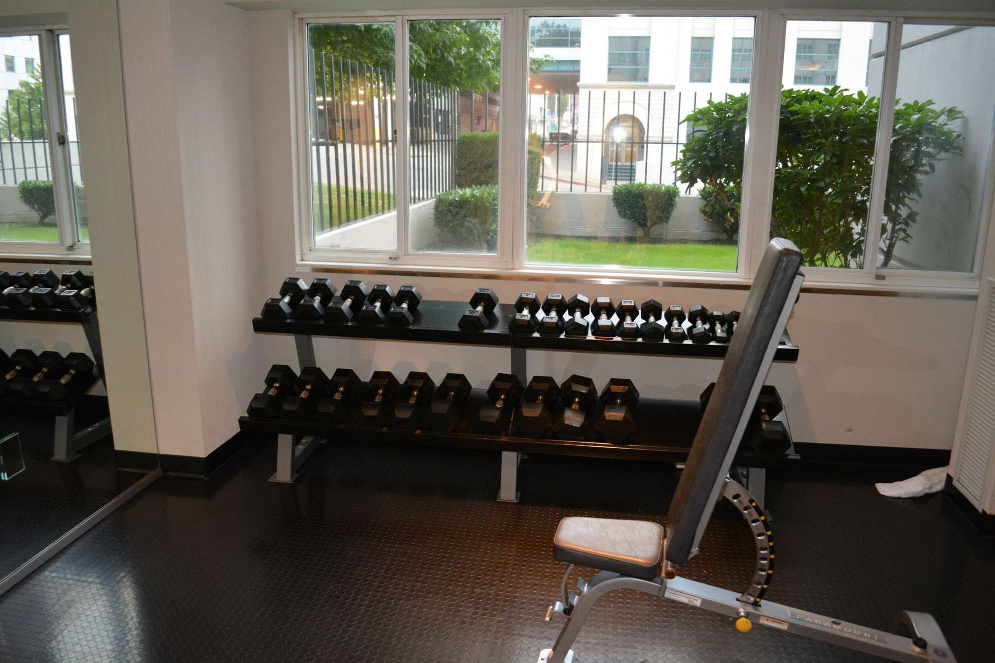 Hotel Murano Tacoma Exterior photo Dumbbells on a rack